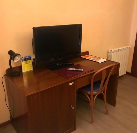 סוויטת ג'וניור עם מרפסת, Vesuvio