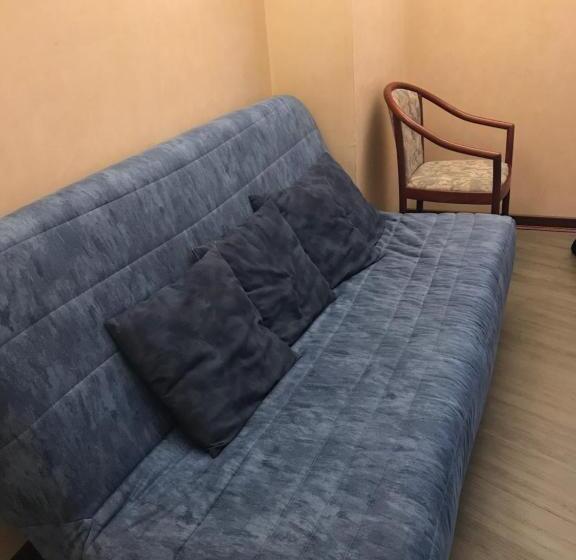 סוויטת ג'וניור עם מרפסת, Vesuvio