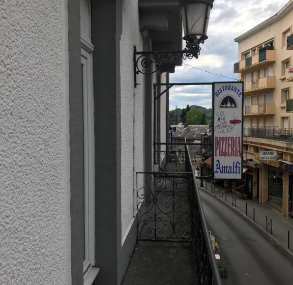 חדר לארבעה סטנדרטי עם מרפסת, Vesuvio