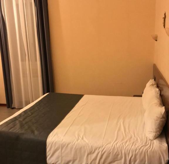 חדר סטנדרט, Vesuvio