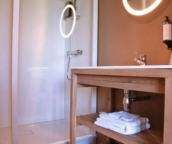 Camera Standard, Cit Hotel De Harlay