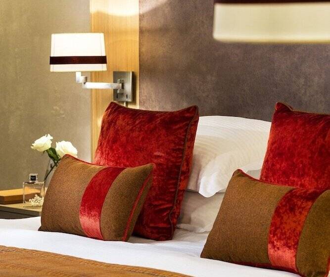 Номер Superior, Hôtel Barrière L Hôtel Du Golf