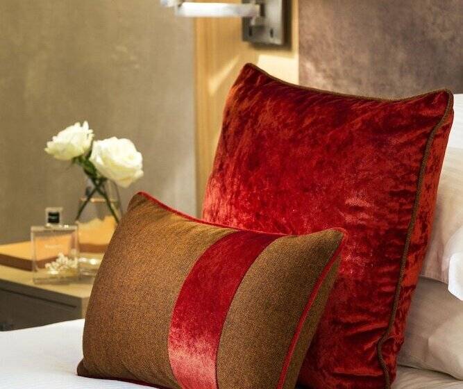 Номер Deluxe, Hôtel Barrière L Hôtel Du Golf