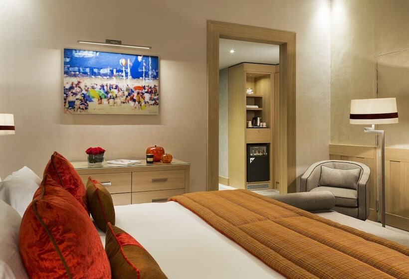 豪华海景房, Hôtel Barrière L Hôtel Du Golf