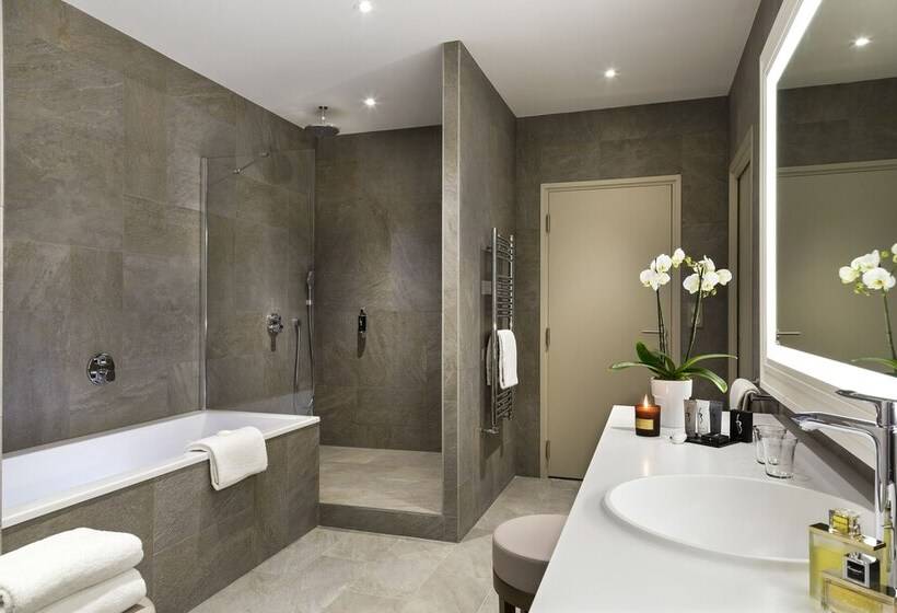 豪华套房, Hôtel Barrière L Hôtel Du Golf