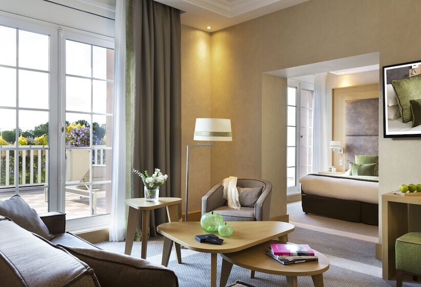 Люкс Повышенной Комфортности, Hôtel Barrière L Hôtel Du Golf