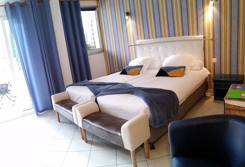 Номер Комфорт Вид на Бассейн, Chambre D'hôtes La Potinière