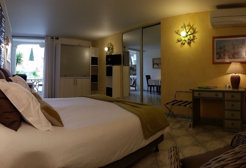 Номер Комфорт Вид на Бассейн, Chambre D'hôtes La Potinière