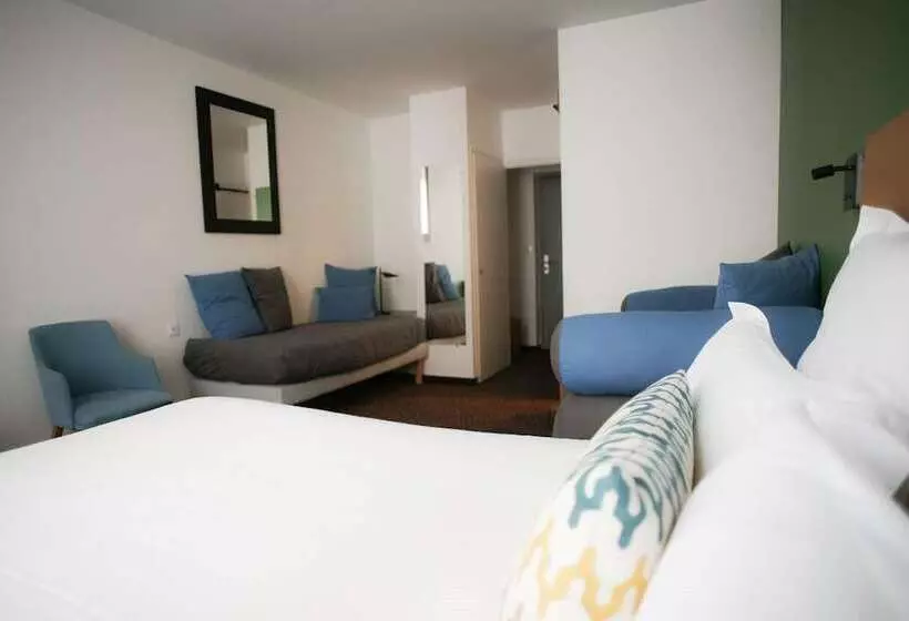 スタンダード4人部屋, Logis Hôtel De L Europe