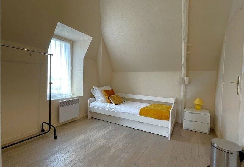 Семейный Номер, Des Quatre Saisons