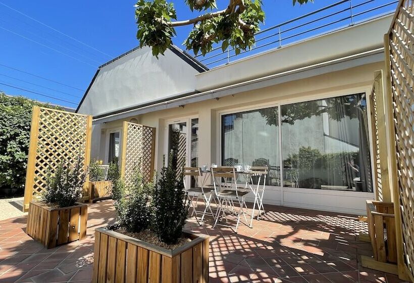 Семейный Номер, Des Quatre Saisons