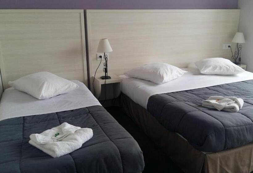 스탠다드 트리플 룸, Des Thermes Et Du Casino