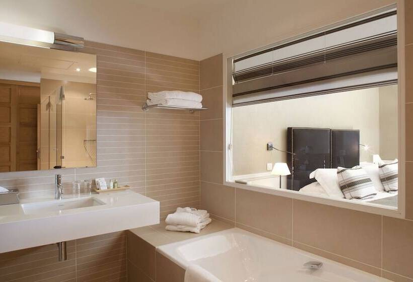 标准三人间, Domaine De La Tortiniere