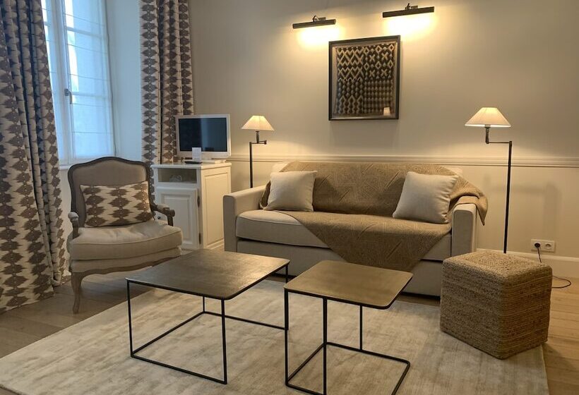 标准三人间, Domaine De La Tortiniere