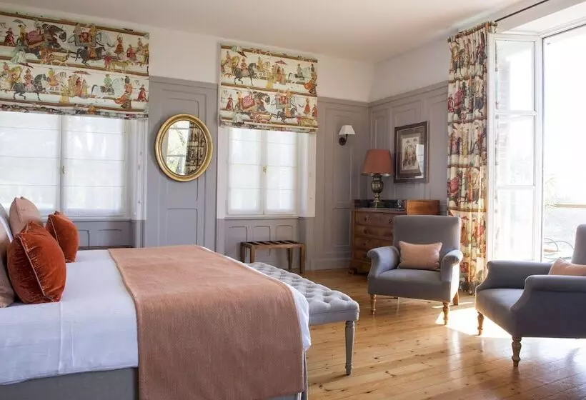 スイート, Domaine De La Tortiniere