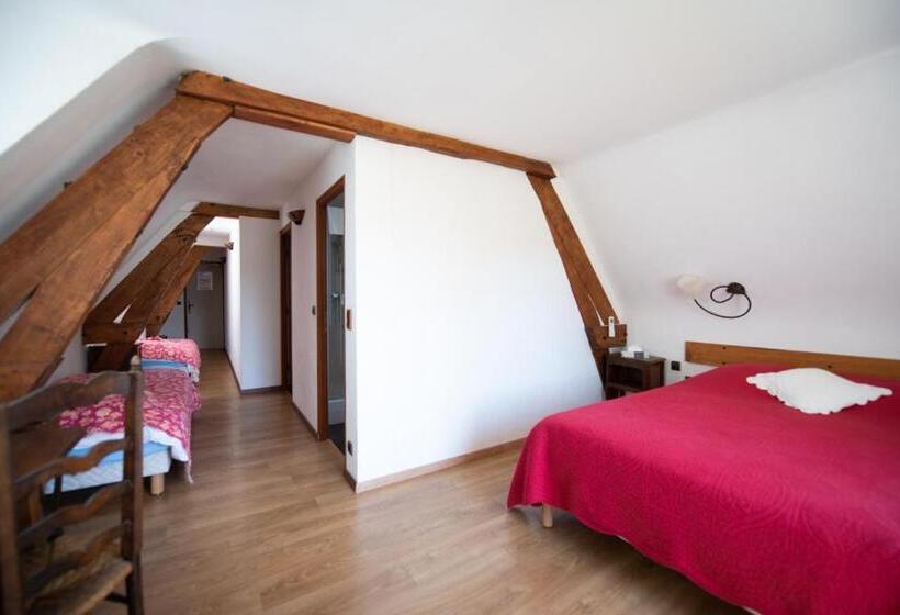 Четырехместный Номер Стандарт, Logis Hôtels   Hôtel Restaurant Domaine Les Falaises