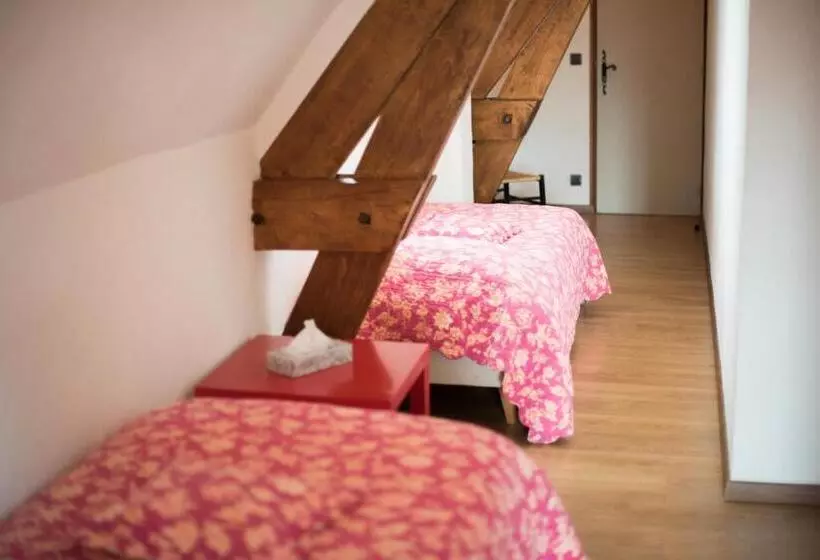 Standard Quadruple Room, Logis Hôtels   Hôtel Restaurant Domaine Les Falaises