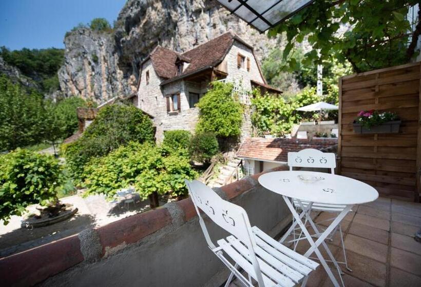 Номер Стандарт с Балконом, Logis Hôtels   Hôtel Restaurant Domaine Les Falaises