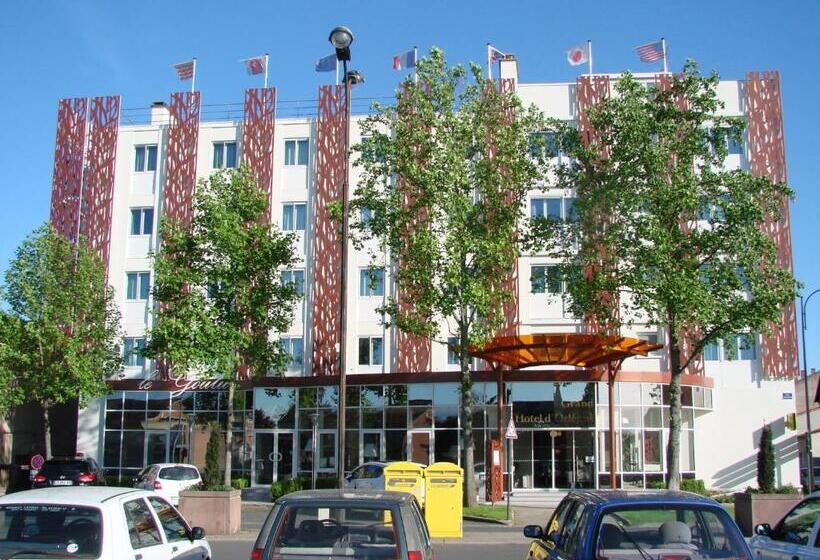 스탠다드 트리플 룸, Logis Hotels Grand Hotel D Orléans