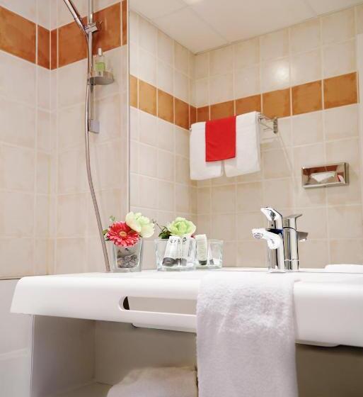 Номер Стандарт, Logis Hotels Grand Hotel D Orléans