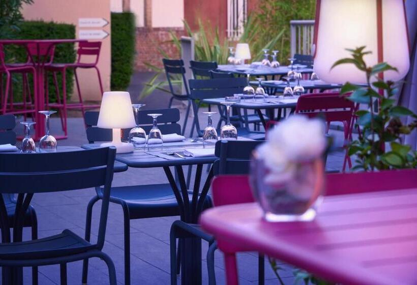 Номер Стандарт, Logis Hotels Grand Hotel D Orléans