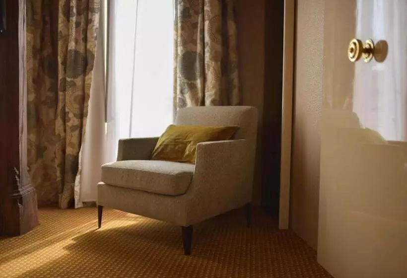سوییت جونیور لوکس, Grand Hôtel Du Lion D Or