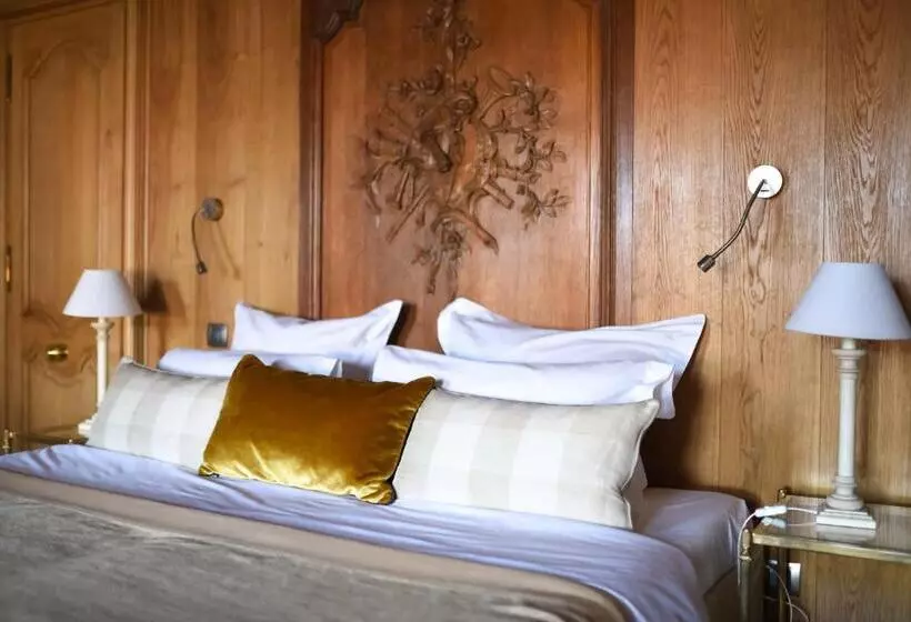اتاق سوپریور با تخت بزرگ, Grand Hôtel Du Lion D Or