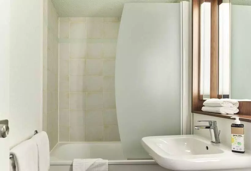 スタンダードルーム, Greet Hotel Versailles   Voisins Le Bretonneux