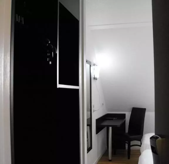 スタンダードトリプルルーム, Hôtel D Alsace