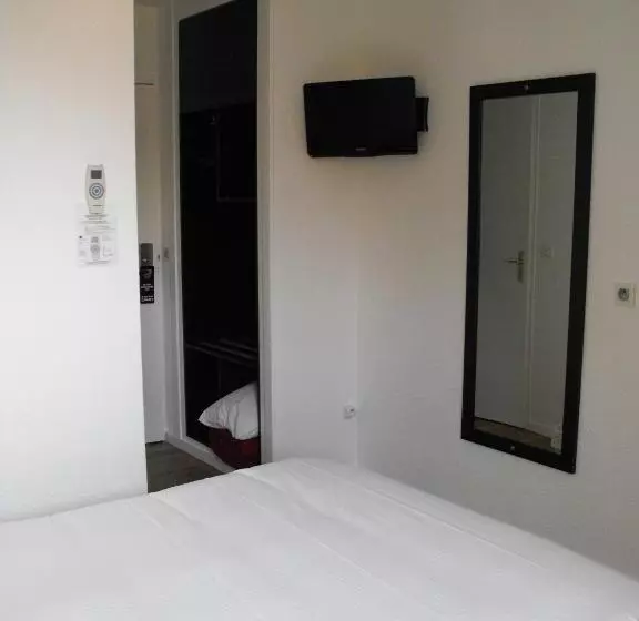 スタンダード４人部屋, Hôtel D Alsace
