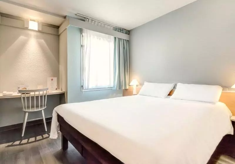 Standard Single Room Single Bed, Ibis Agen Centre Gare