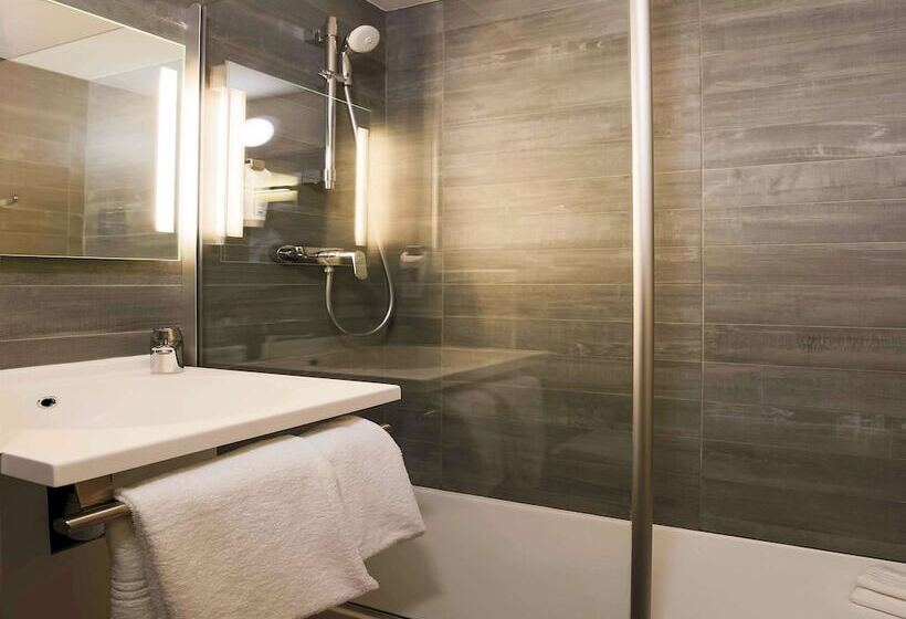 חדר משפחתי, Ibis Carcassonne Est La Cité