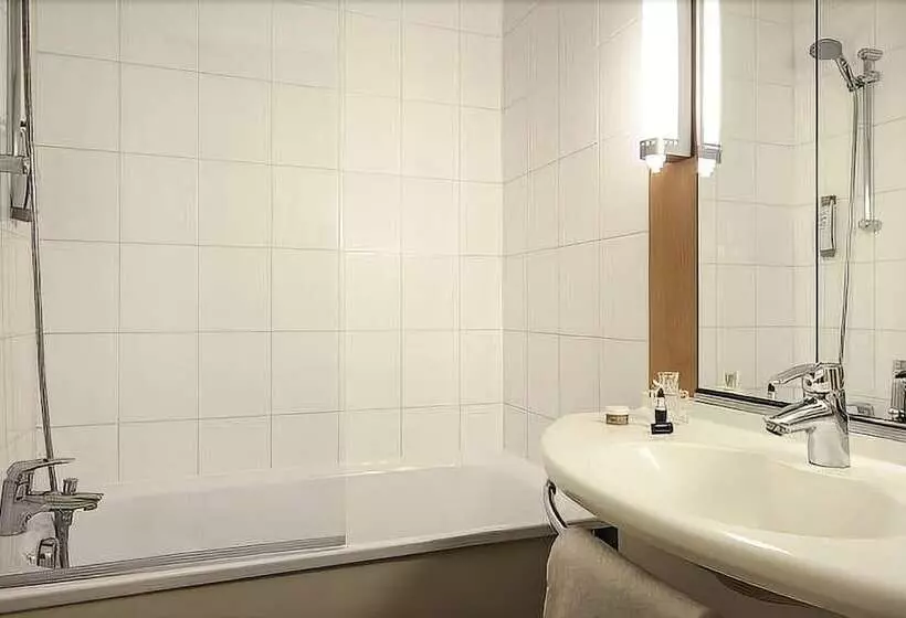 Standaardkamer met Tweepersoonsbed, Ibis Compiègne