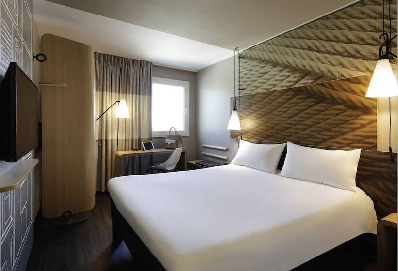 חדר סטנדרט מיטה זוגית, Ibis Compiègne