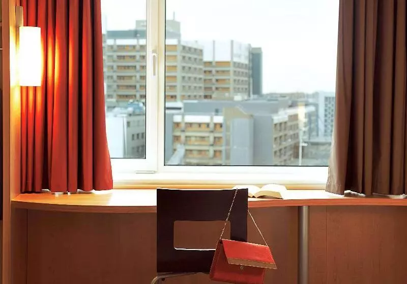 ダブルベッドスタンダードルーム, Ibis Paris Porte De Bagnolet