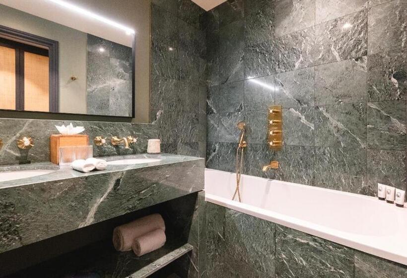 スイート(家族用), Le Fitz Roy, A Beaumier