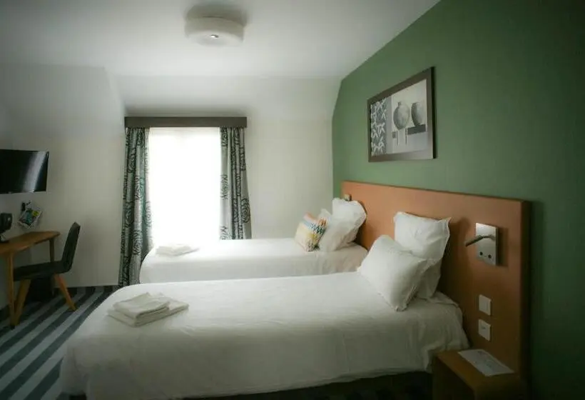 1ベッドルームアパートメントをつなぐ, Logis Hôtel De L Europe