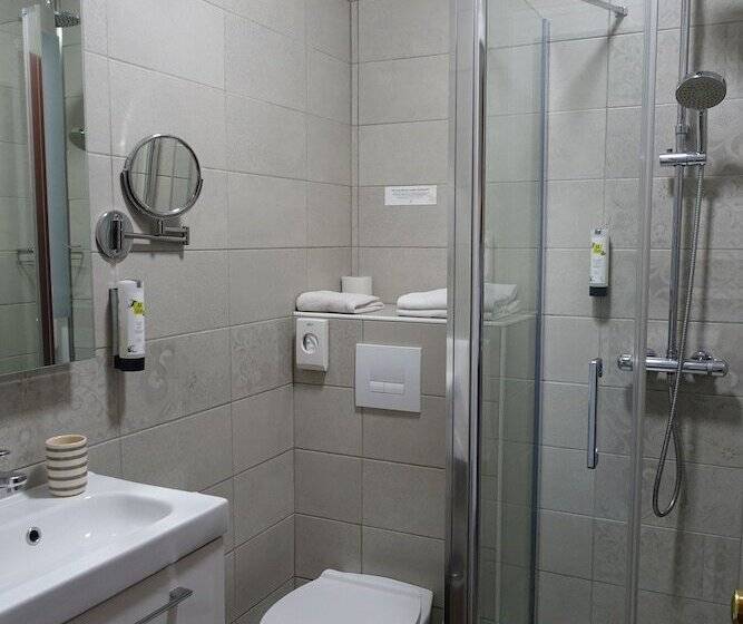 Номер Стандарт, Logis Hôtel Emeraude