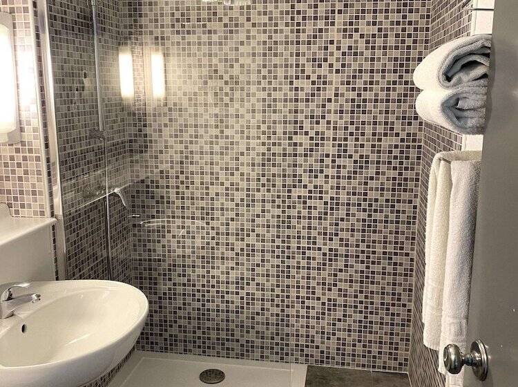 Номер Стандарт, Campanile Saumur