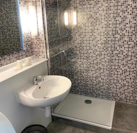 Номер Стандарт, Campanile Saumur