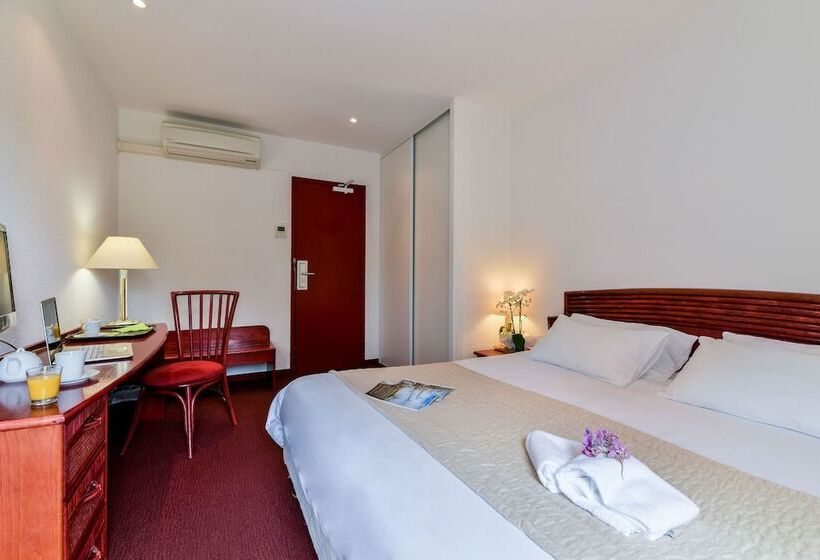 חדר קומפורט, Restaurant La Forestiere