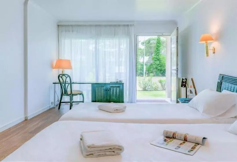 Comfort room with garden view, Restaurant La Forestiere