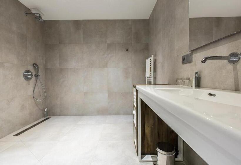 スーペリアールーム, Chalet Hotel Crychar