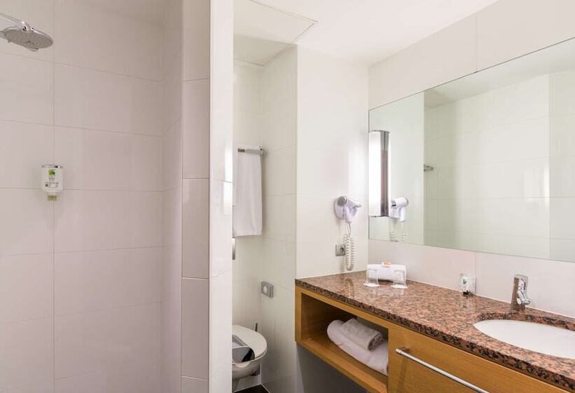 Номер Deluxe, Best Western Plus Monopole Metropole