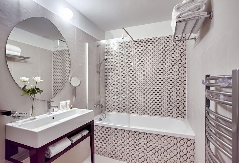 Классический Номер, Grand Hôtel Du Midi Montpellier   Opéra Comédie