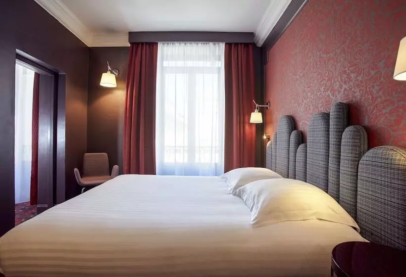 اتاق استاندارد سه نفره, Grand Hôtel Du Midi Montpellier   Opéra Comédie