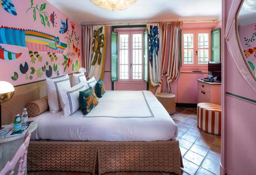 Классический Номер, Le Yaca Saint Tropez