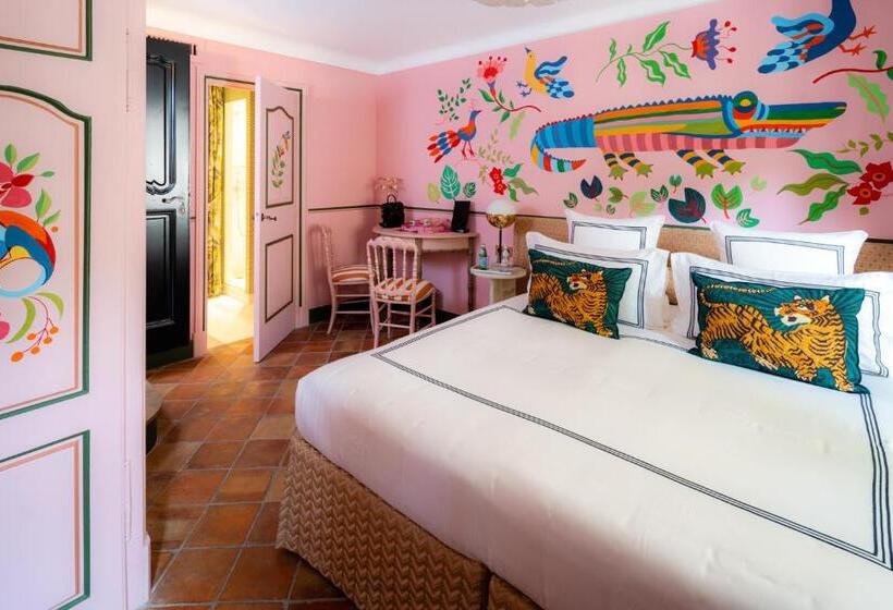 Классический Номер, Le Yaca Saint Tropez