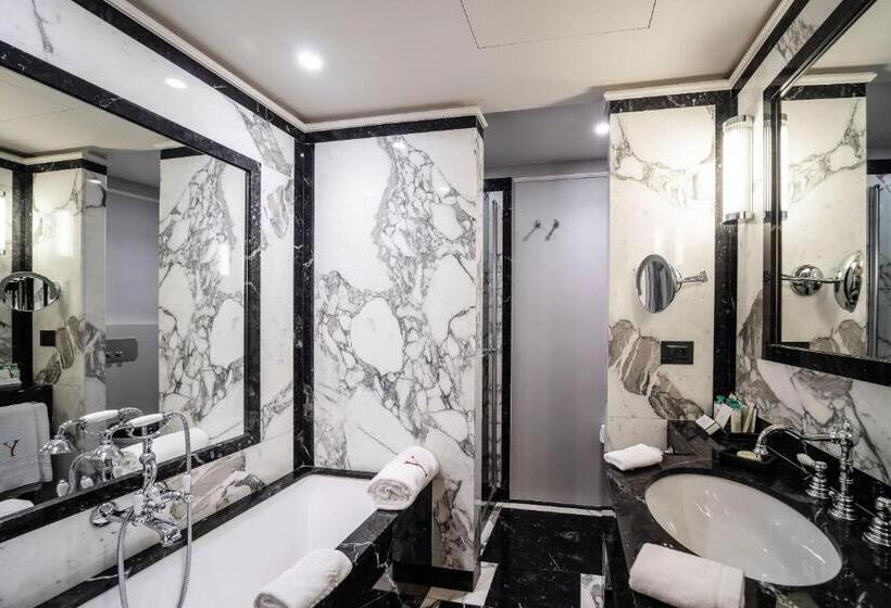 Номер Superior, Le Yaca Saint Tropez