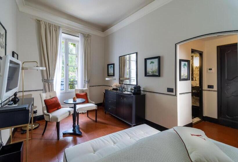 Quarto Superior, Le Yaca Saint Tropez
